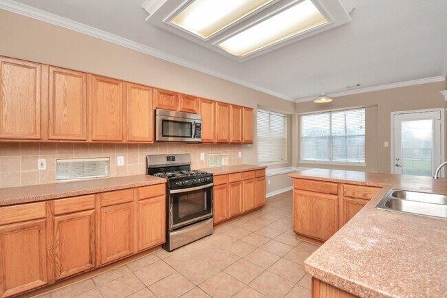 Building Photo - 174 Shiloh Dr