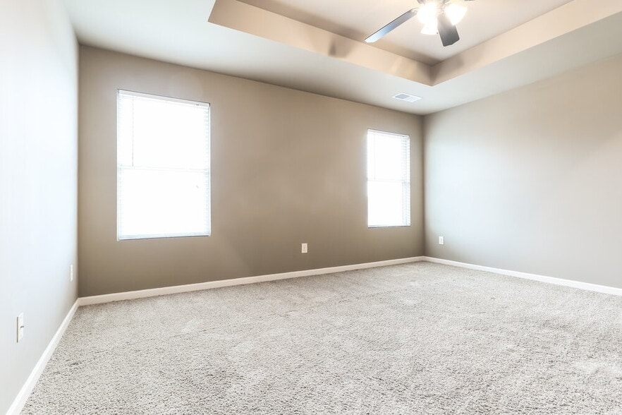 Building Photo - 3533 Walking Stick Way NE