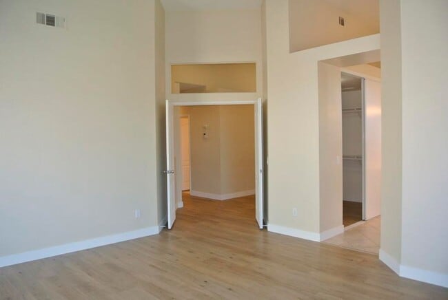 Building Photo - 4Bed/2Bath one story home in Oceanside~ Ca...
