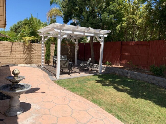 Building Photo - Beautiful Home near Pitts Ranch Park