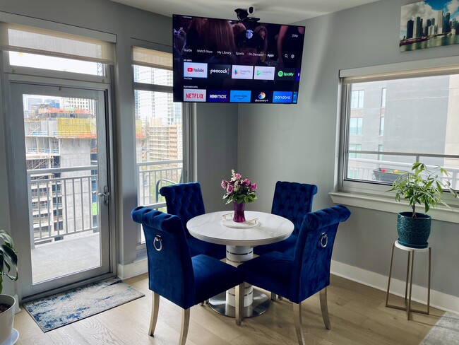 Dining Area - 603 Davis St