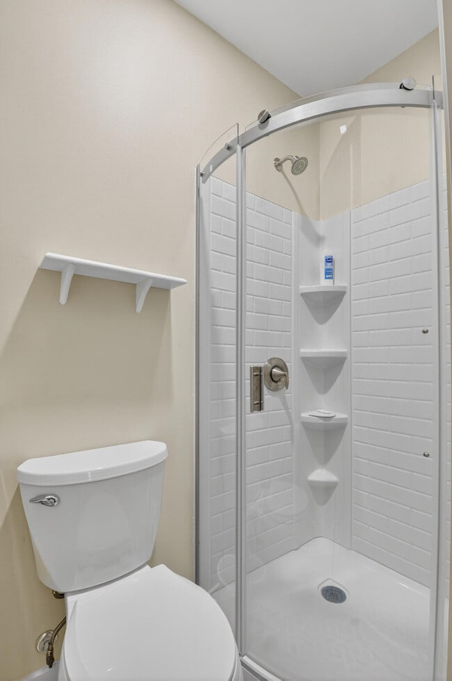 Building Photo - 817 N Ocean Blvd