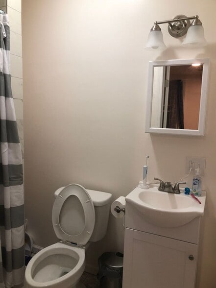 Building Photo - 7 Brunswick Rd