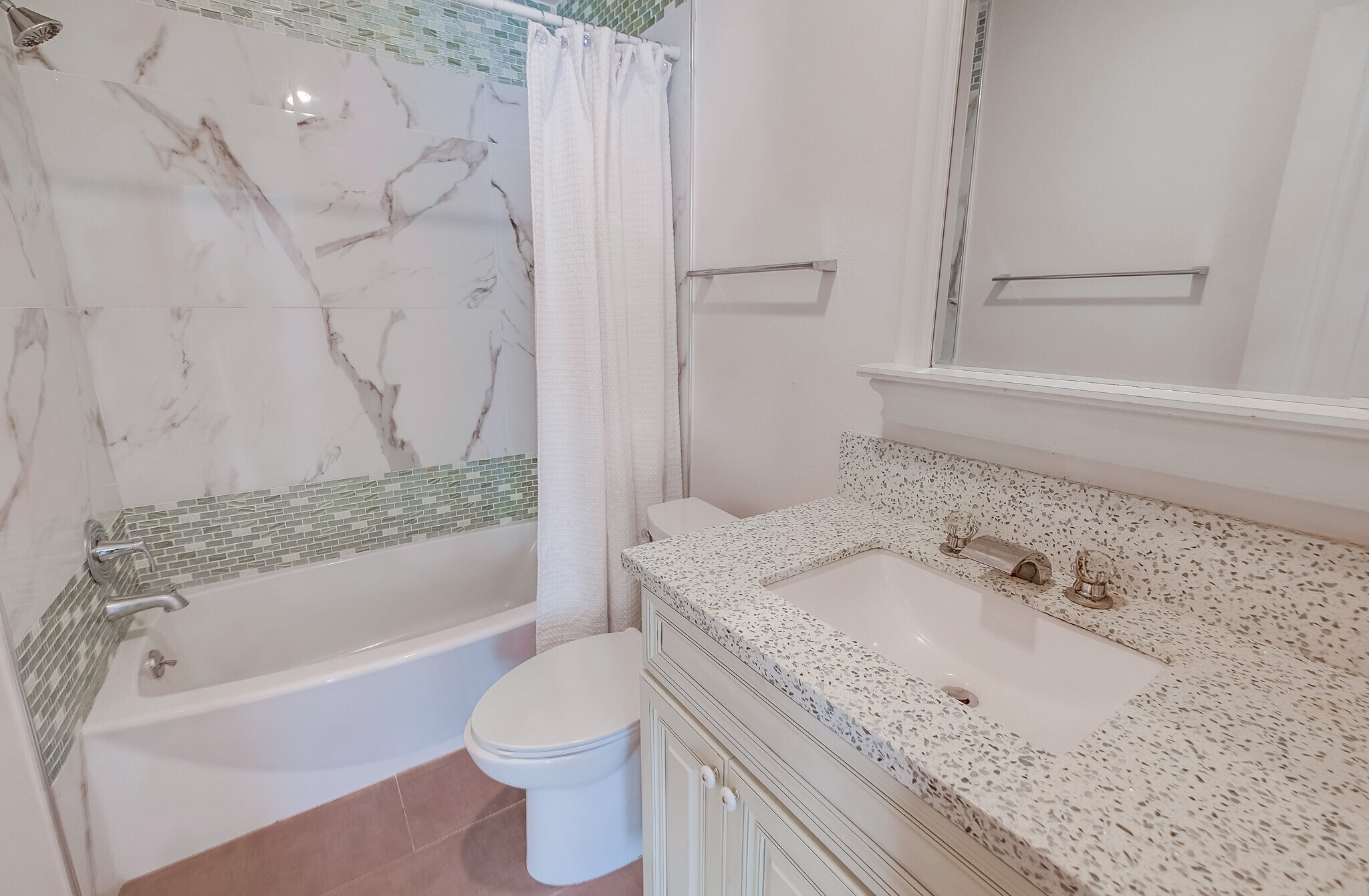 Building Photo - 2308 Schader Dr