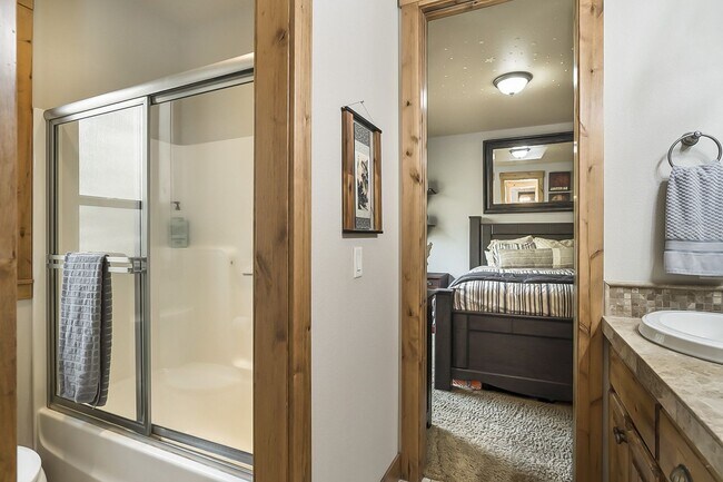 Building Photo - Westside custom home with high end craftsm...