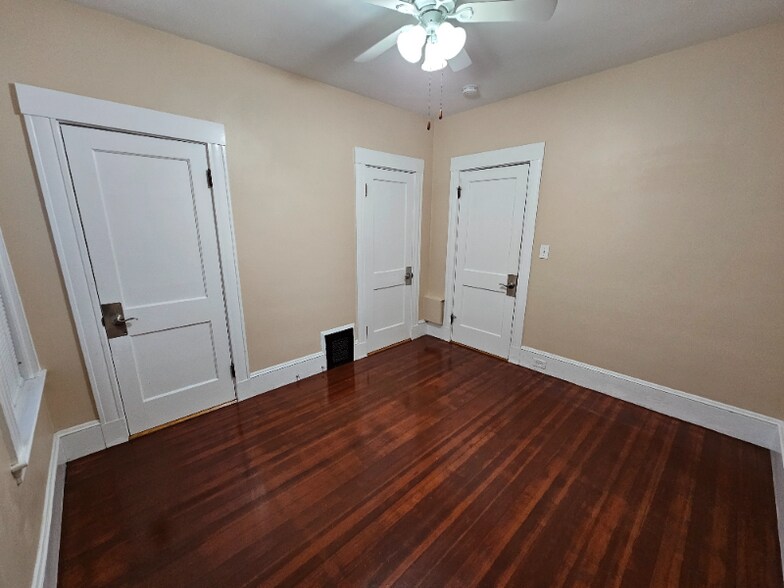 Building Photo - 15 New Hampshire Ave