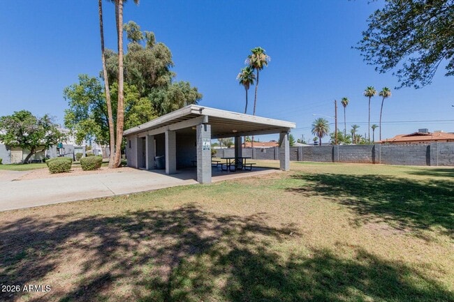 Building Photo - 6629 N 27th Ave