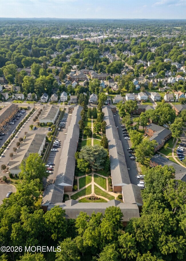 Building Photo - 293 Spring St