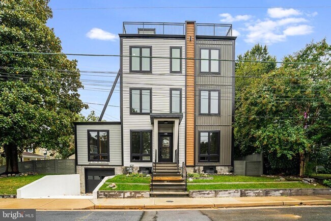 Building Photo - 3500 7th St N