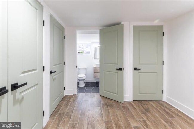 Building Photo - 2937 Nicholas St