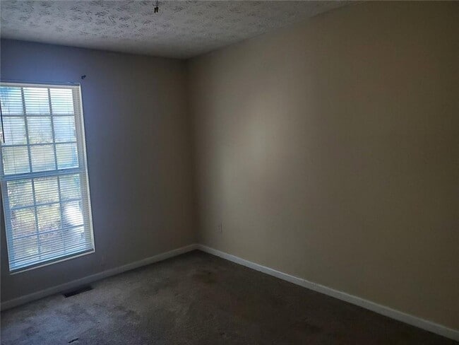 Building Photo - 11428 S Grove Dr