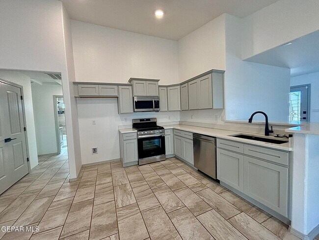 Building Photo - 4828 Marisabel Azcarate St