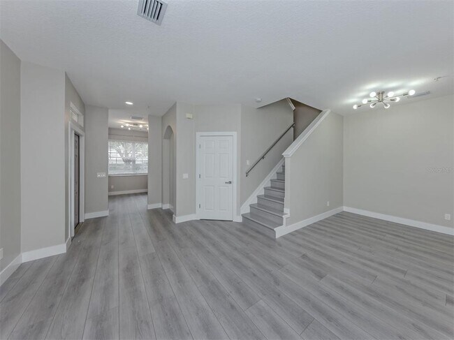 Building Photo - 3941 Yellowstone Cir