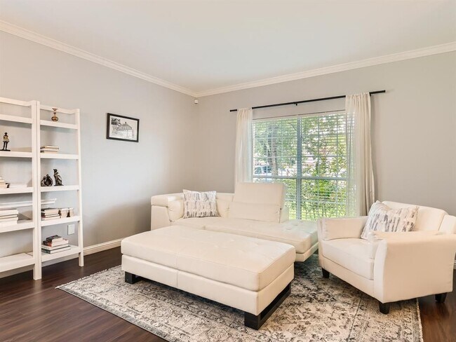 Building Photo - 5904 Kabaye Cove