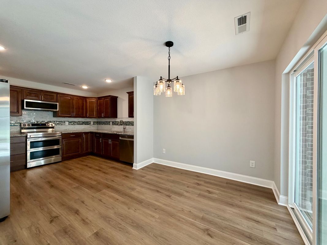 Building Photo - 766 Snowflower Cir