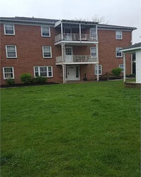 Building Photo - 340 N Prince St