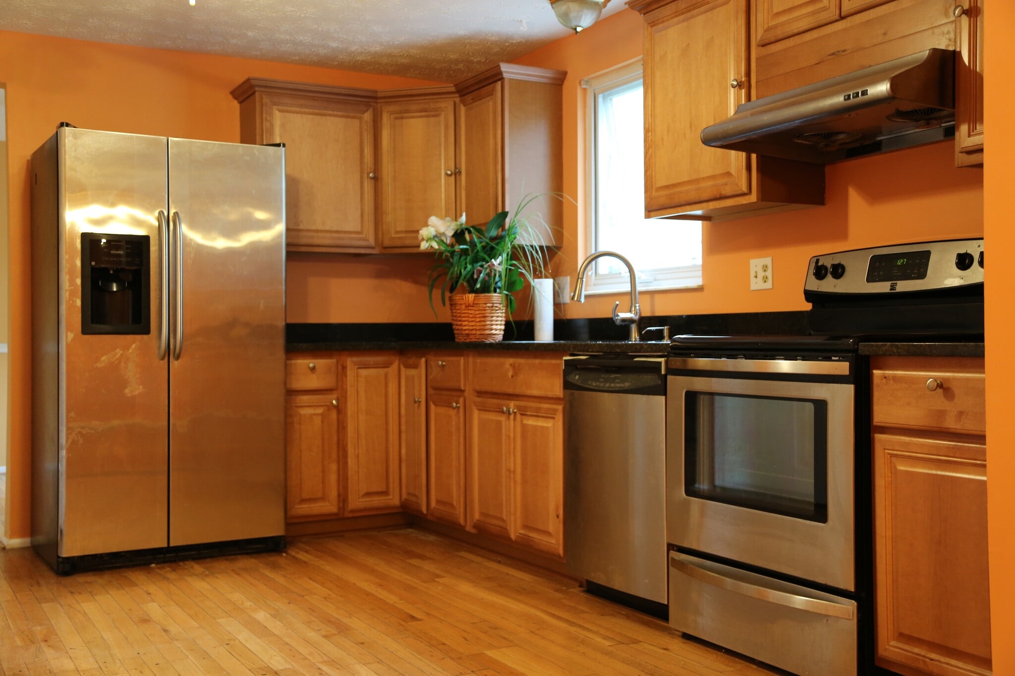 Kitchen - 12945 Pinecrest road