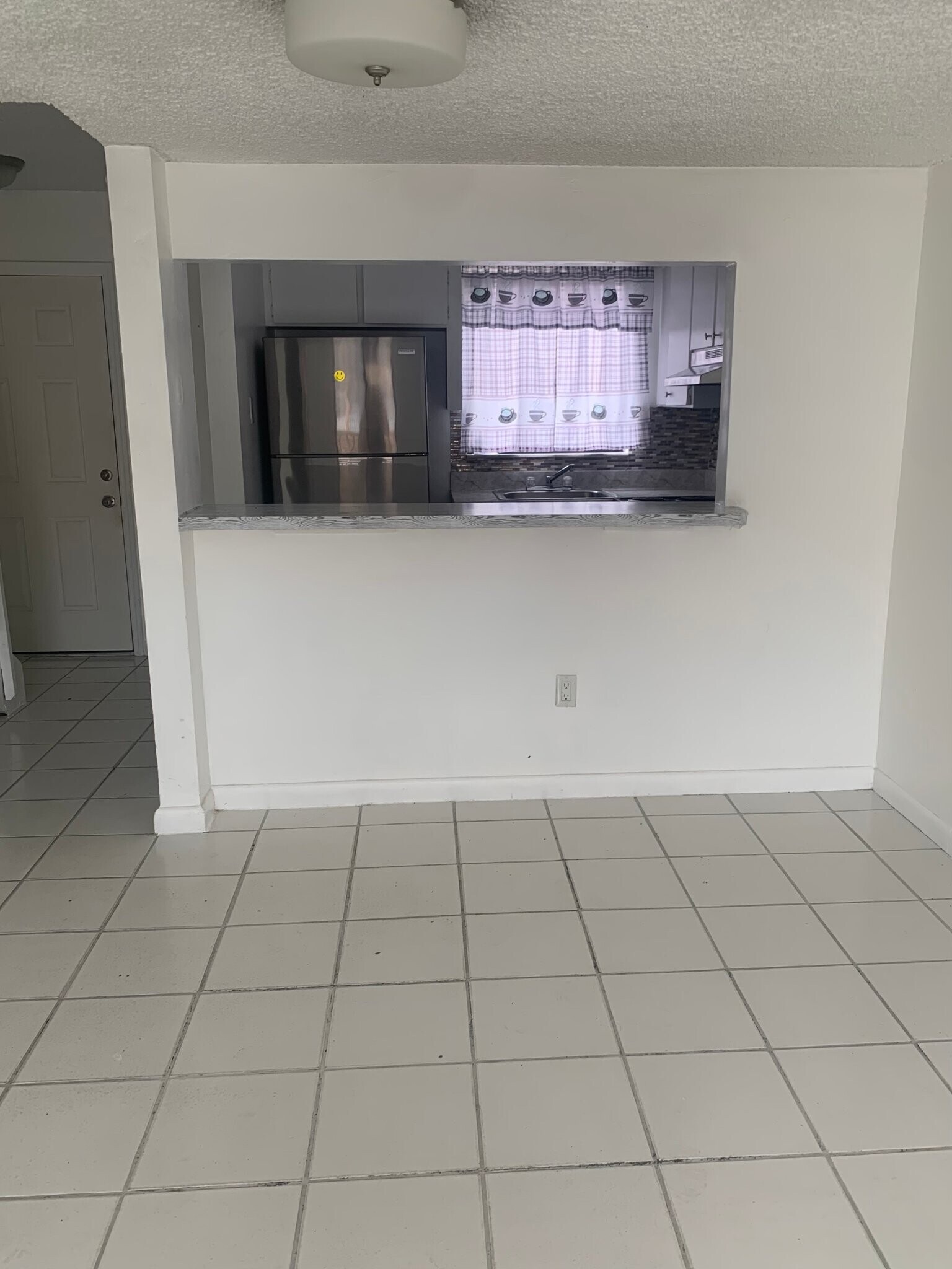 Building Photo - 2261 W 53rd St