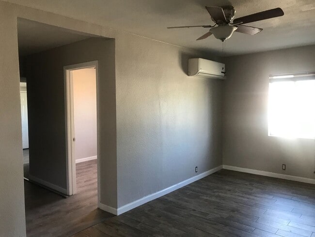 Building Photo - 14993 Yucca Ave