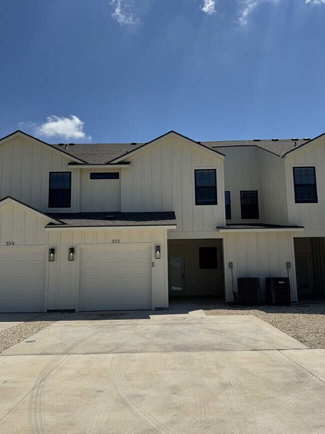 Building Photo - 522 Mercado St