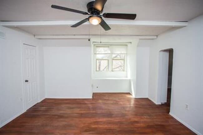 Building Photo - 1602 Avenue X