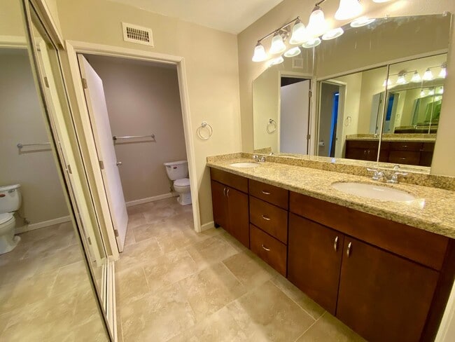 Building Photo - RB Senior 55+ Community 2 Bed +Huge bonus room 2 Baths House $3990