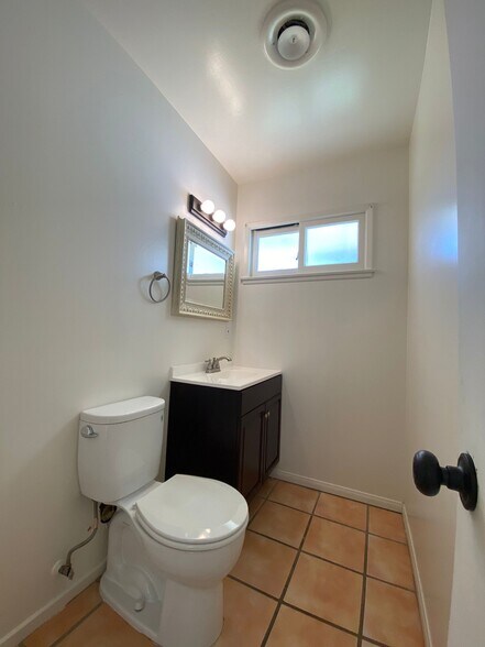 Building Photo - 6414 Franrivers Ave