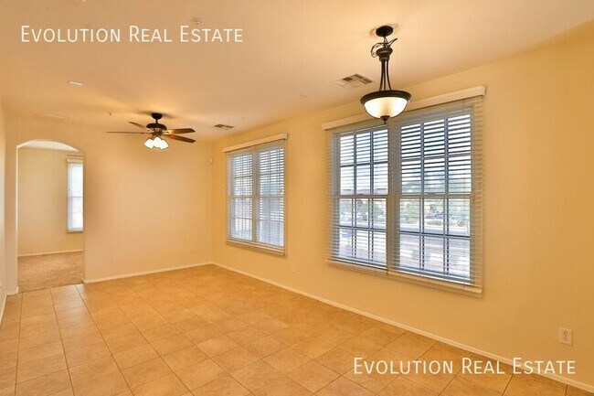 Building Photo - 2623 S Key Biscayne Dr