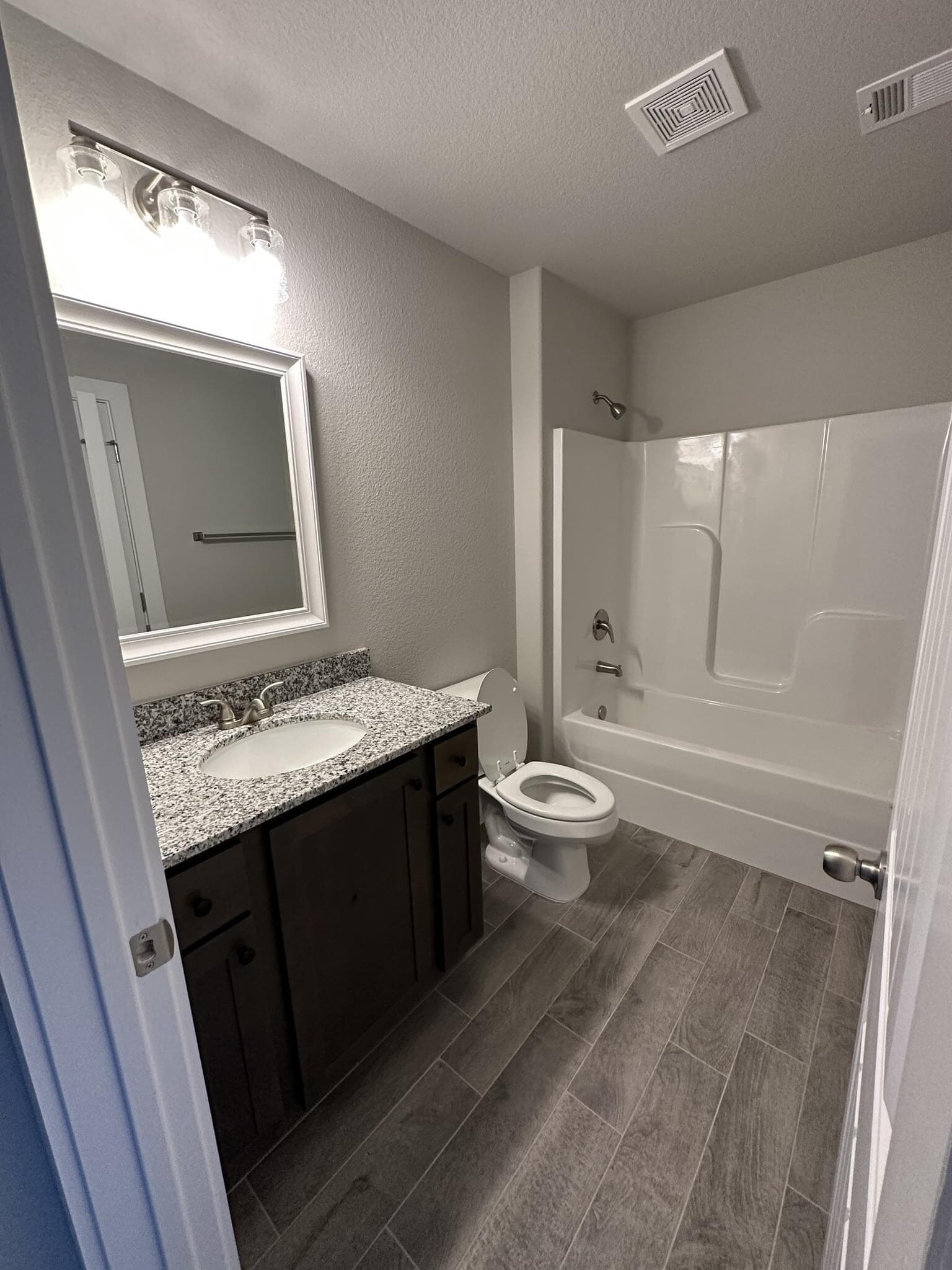 Building Photo - 451 Rama St