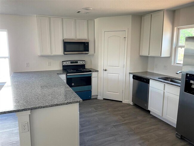 Building Photo - 12962 Sorrento Bay Dr