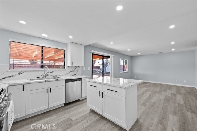 Building Photo - 43203 27th St W