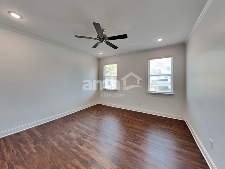 Building Photo - 4886 Pebble Bridge Wy