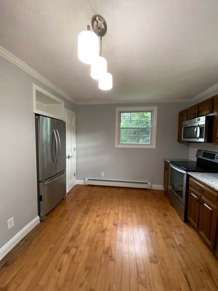 Kitchen - 230 School St