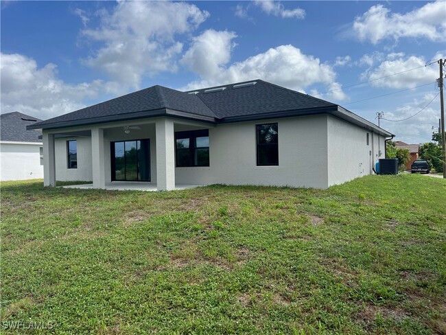 Building Photo - 2019 NW 17th St