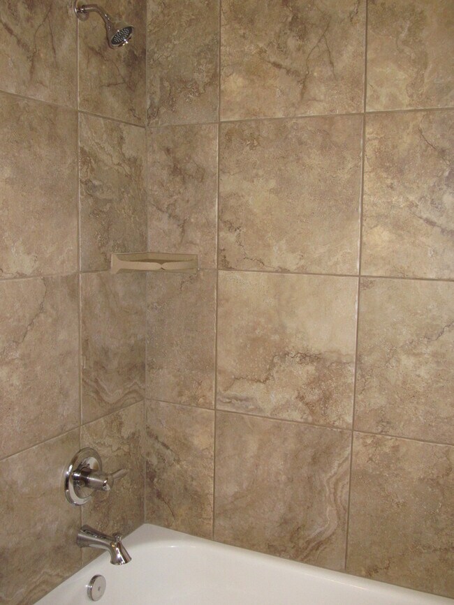 Building Photo - 4 BEDROOM, BISD