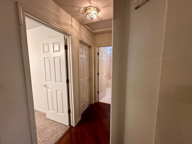 Building Photo - Downtown Nevada City Home Walking Distance...