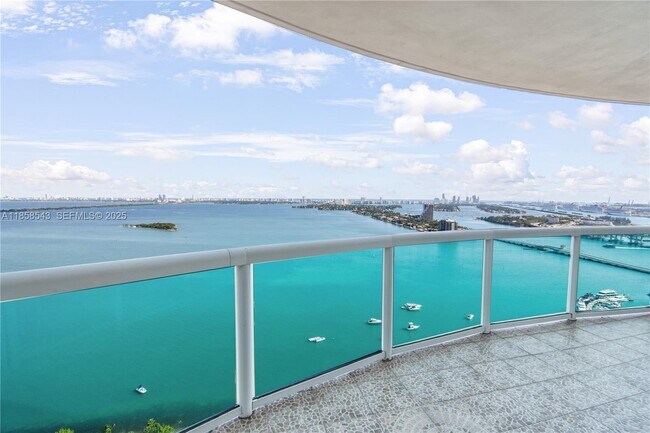 Building Photo - 1800 N Bayshore Dr