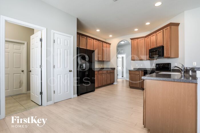 Building Photo - 2553 Hobblebrush Dr