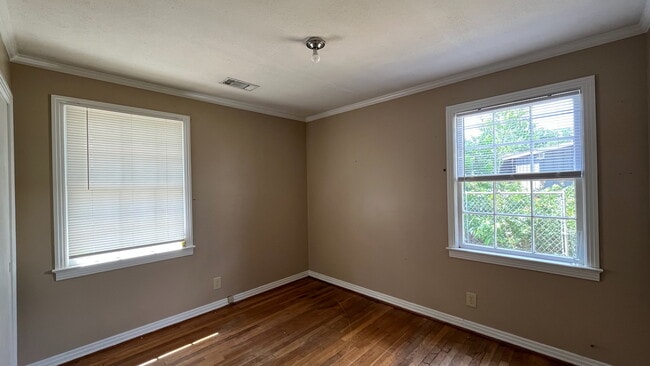 Building Photo - 307 S George Wallace Dr