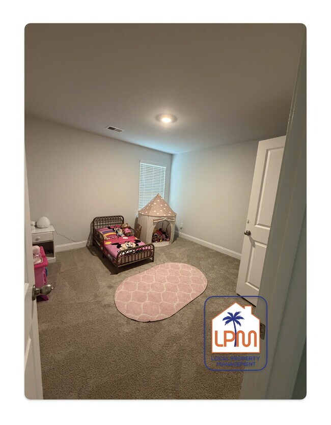 Building Photo - *** COMING SOON*** 4-Bed & 3.5 Baths at Rivers Reach