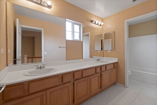 Building Photo - 8348 Barnwood Ln