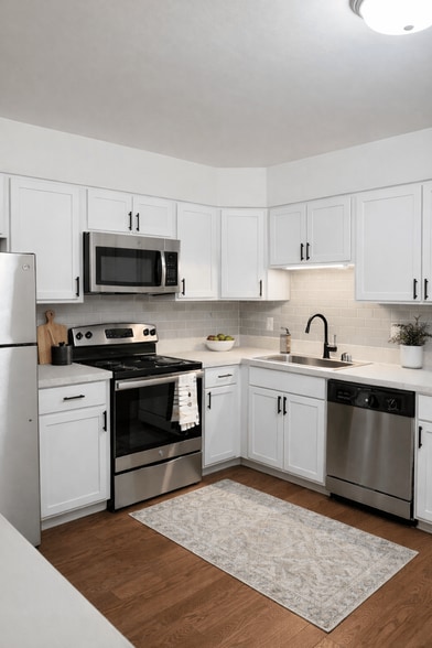 Building Photo - 30300 Southfield Rd. Southfield, MI 48076