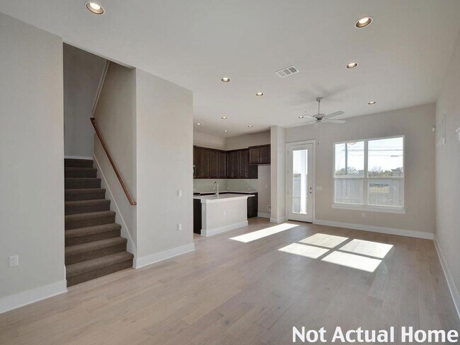 Building Photo - 3108 E 51st St