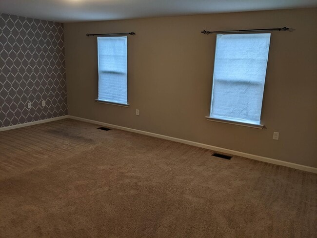 Building Photo - 422 Holly Blossom Dr