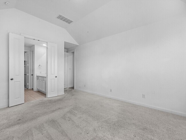 Building Photo - 952 Malibu Shr Ln