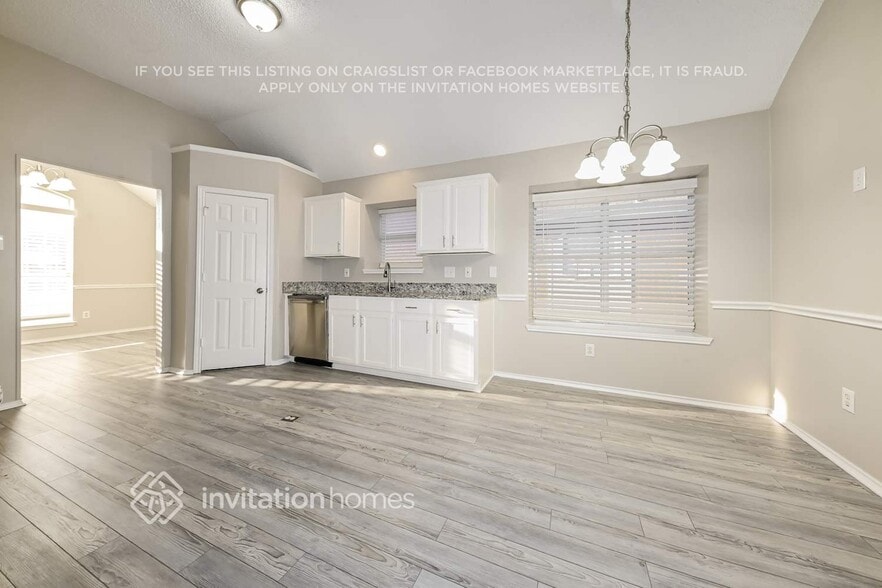 Building Photo - 915 Sea Shell Dr