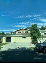 Building Photo - 7104 Yarmouth Ave