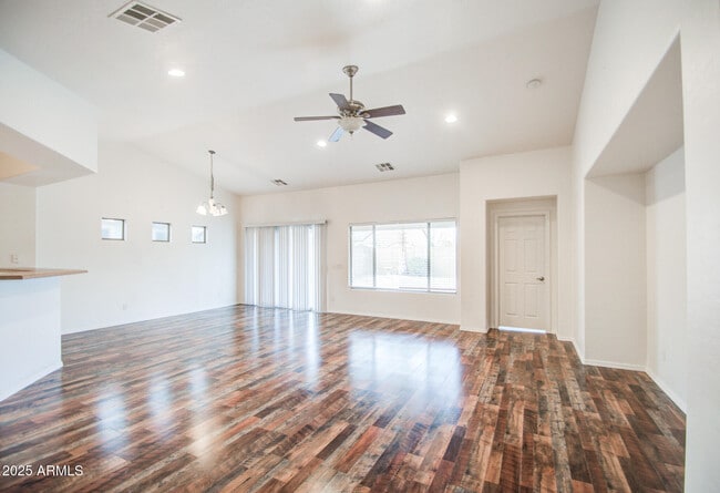 Building Photo - 2586 W Bartlett Way