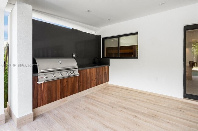 Building Photo - 13306 SW 58th Ct