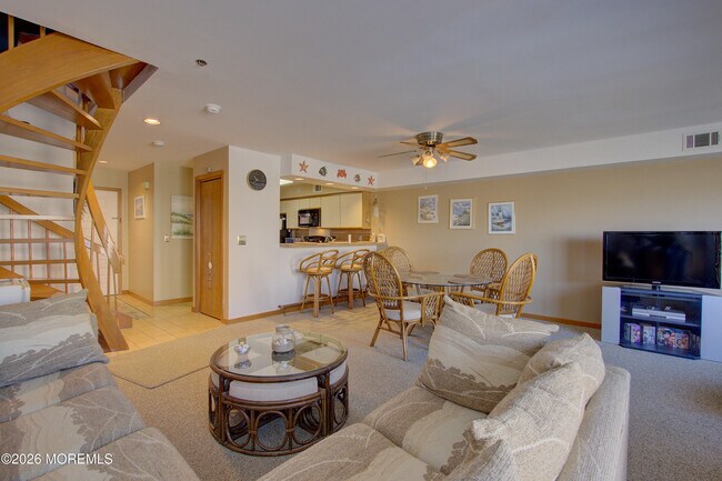 Building Photo - 900 Ocean Ave